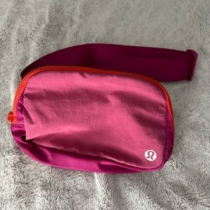 lululemon belt bag